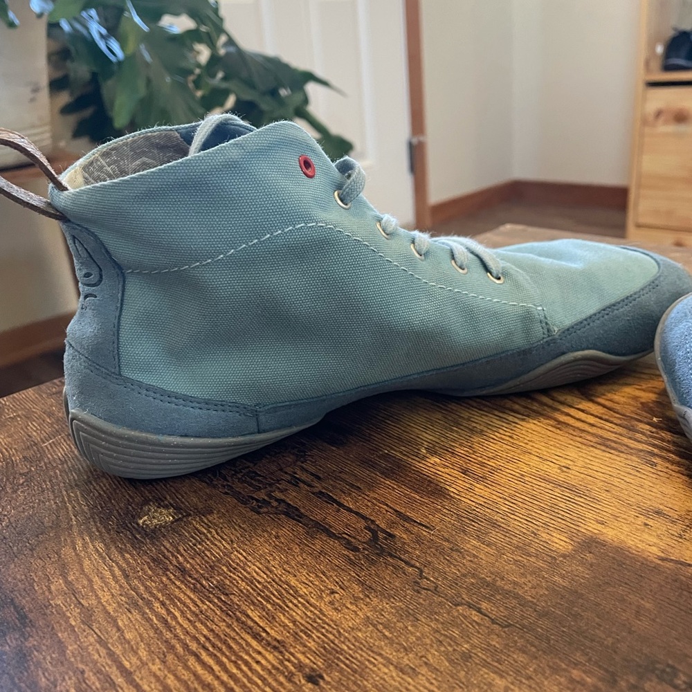 Womens Wildling Pegasus barefoot shoe